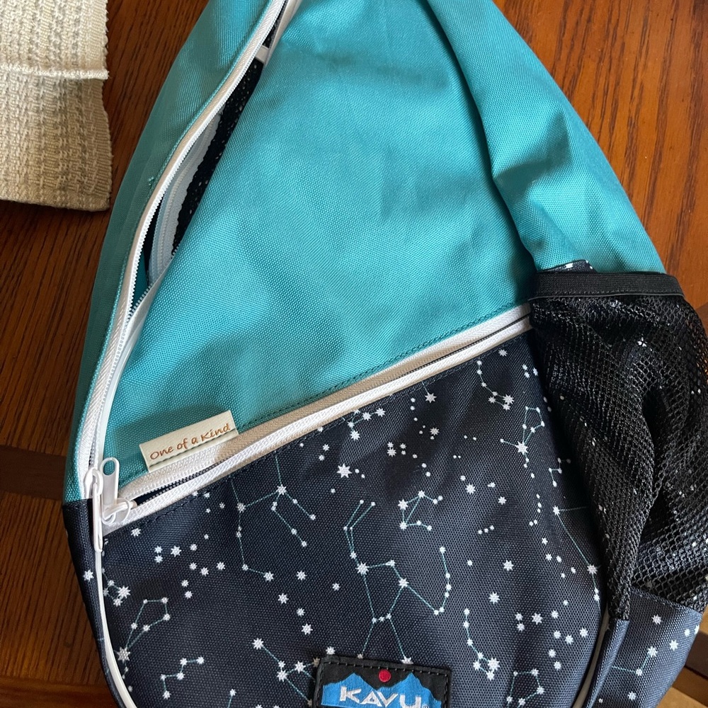 Kavu one-strap crossbody shoulder bag